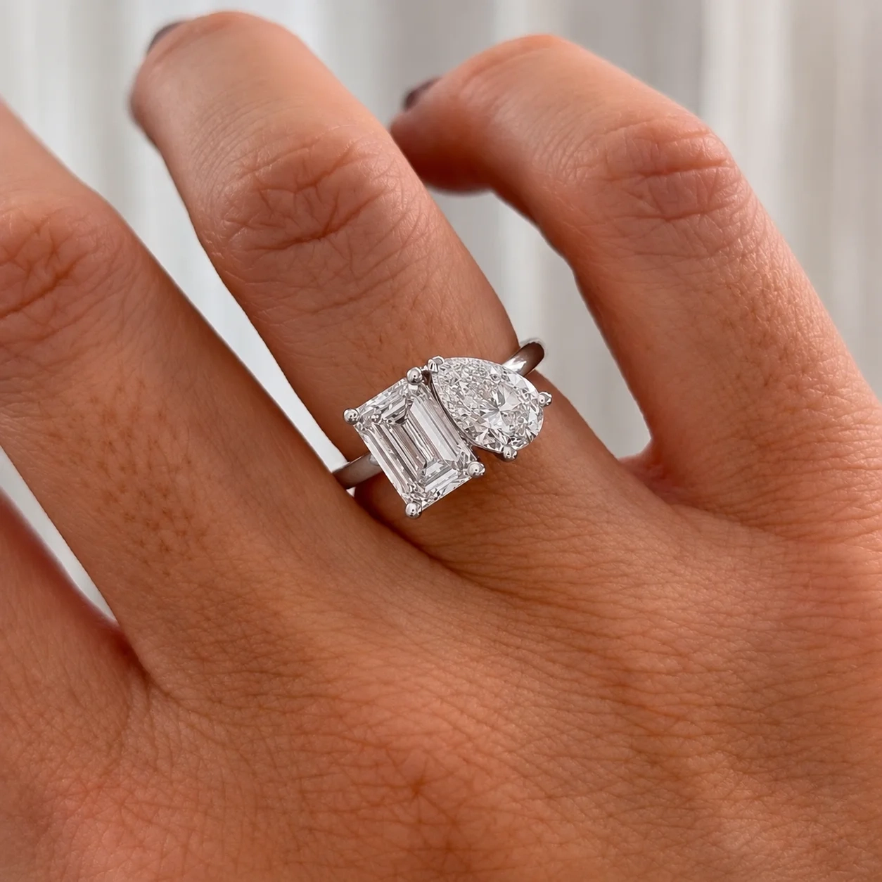 14K gold two stone Lab pear & emerald diamond Toi-et-moi Ring thumbnail 2