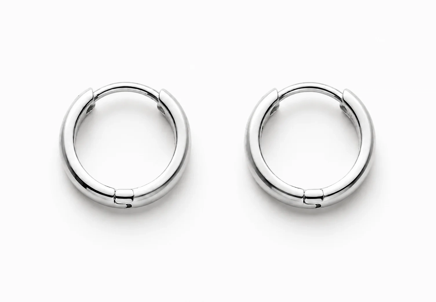 14K Gold Bold Hoops - 18 mm thumbnail 3